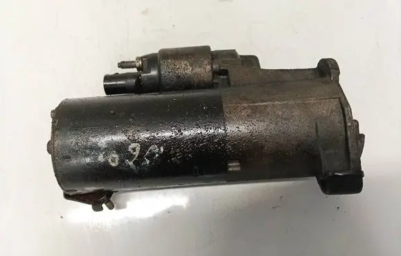 Skoda Superb B5 (3U) Starter motor 1005831442
