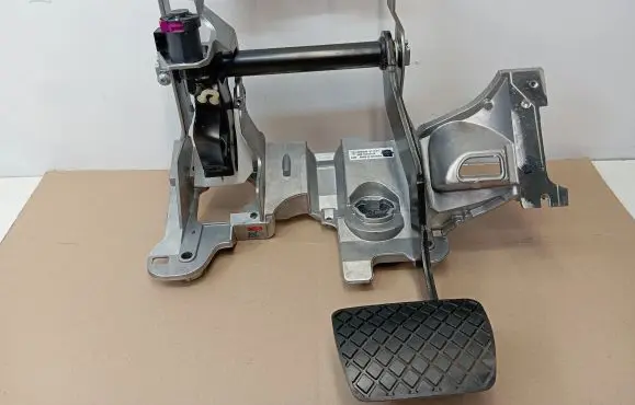 Porsche Macan (95B) Brake pedal 95B723031B