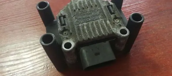 Volkswagen Caddy High voltage ignition coil 032905106