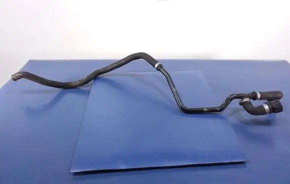 BMW X5 E53 Engine coolant pipe/hose