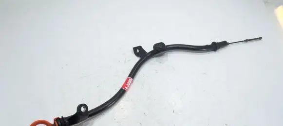 Volkswagen PASSAT B7 Oil level dip stick 03L103634J