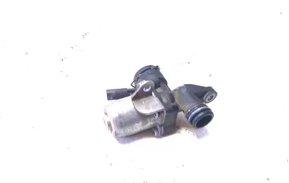 Mercedes-Benz C W204 Coolant heater control valve A2722000031