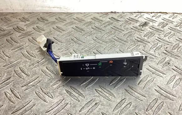 Lexus LS 460 - 600H Gear shift selector indicator 8A103291G 8A104299G 8A101388G