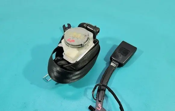 Sicherheitsgurt vorne