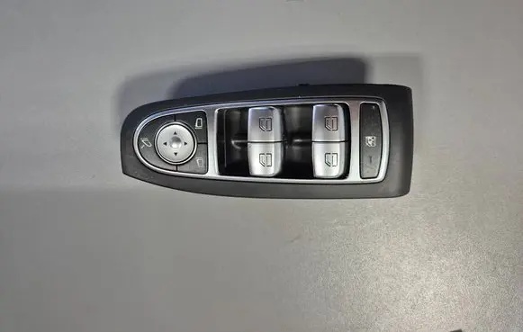 Mercedes-Benz S W222 Electric window control switch A2229059608