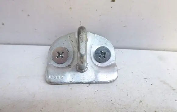 Fiat Sedici Front door lock loop/hook striker 