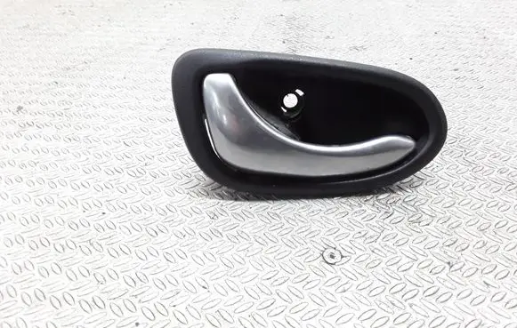Nissan Primera Rear door interior handle