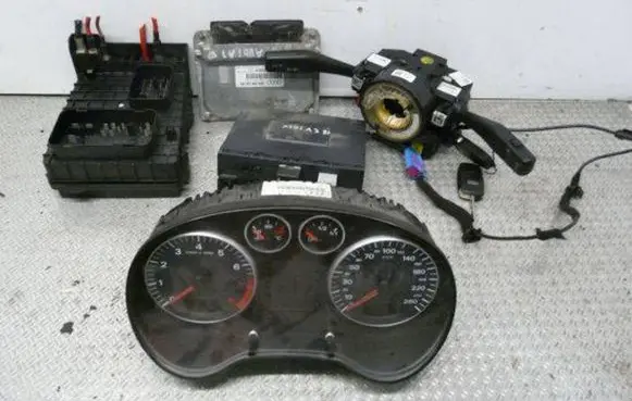 Audi A3 S3 8L Engine control unit/module 06a906033b
