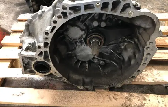Toyota Avensis T270 Manual 6 speed gearbox XY9TK 010103 510