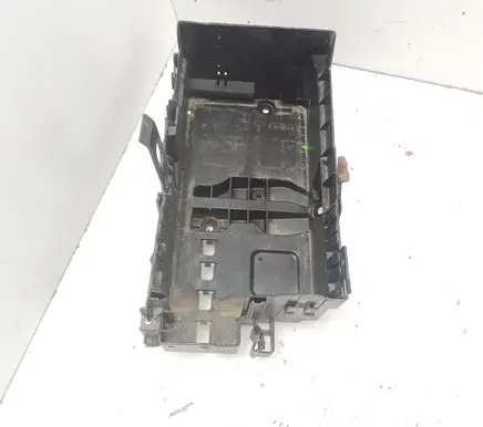 Battery box tray