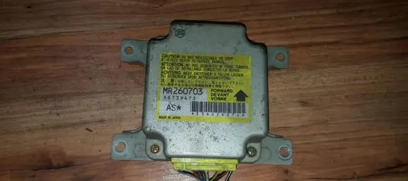 Mitsubishi Colt Airbag control unit/module mr260703 x6t39473