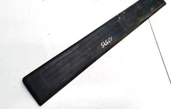 Mercedes-Benz GL X164 Front sill trim cover a1646800435