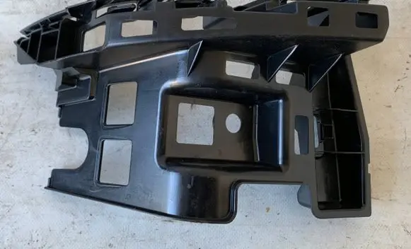 Volkswagen Touran II Rear bumper mounting bracket 5TA807453