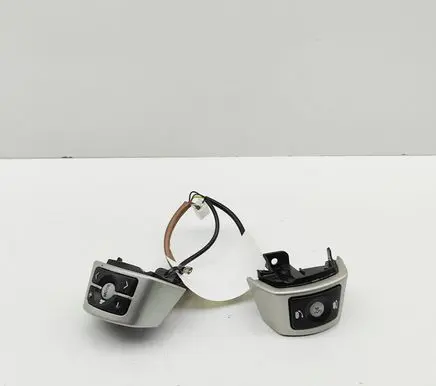 Toyota Urban Cruiser (XP110) Steering wheel buttons/switches 8424752070 8425052070
