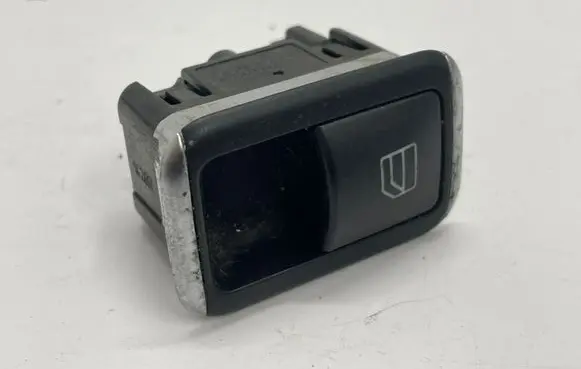 Mercedes-Benz E W212 Electric window control switch A2049055502