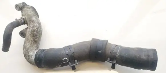 Toyota RAV 4 (XA20) Engine coolant pipe/hose