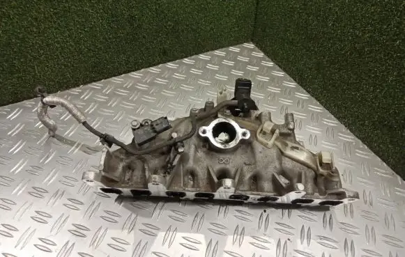 Renault Master III Intake manifold 140035154R 223657652R