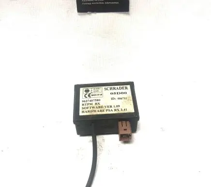 Peugeot 607 Door central lock control unit/module 9637407580 05D00 21451593