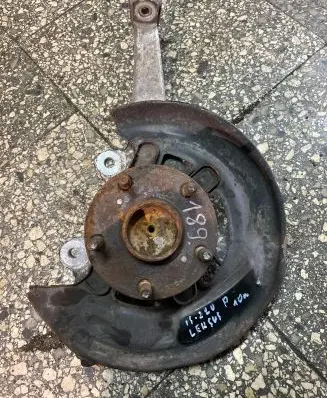 Lexus IS 220D-250-350 Front wheel hub