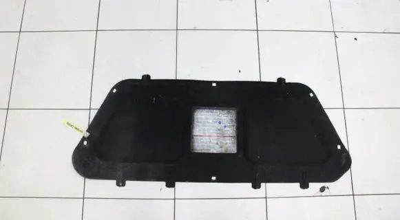 Engine bonnet/hood sound/heat insulation