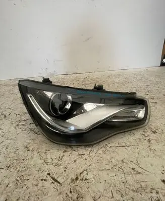 Audi A1 Headlight/headlamp 8x0941006