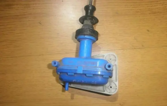 Audi 100 200 5000 C3 Central locking vacuum pump 893862153d