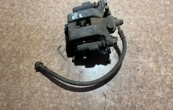 Infiniti Q70 Y51 Rear brake caliper 440011AA0A