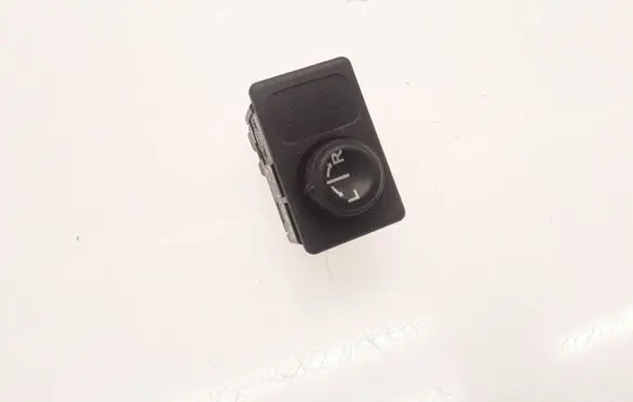 Nissan Primera Wing mirror switch