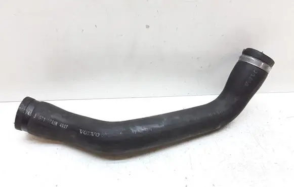 Volvo XC90 Engine coolant pipe/hose 08674873