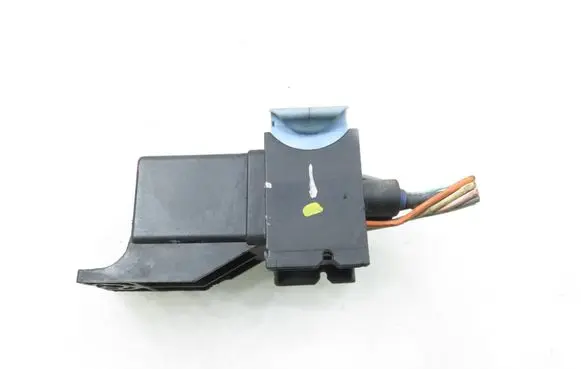 Peugeot 208 I Glow plug pre-heat relay 9802424080 51299065