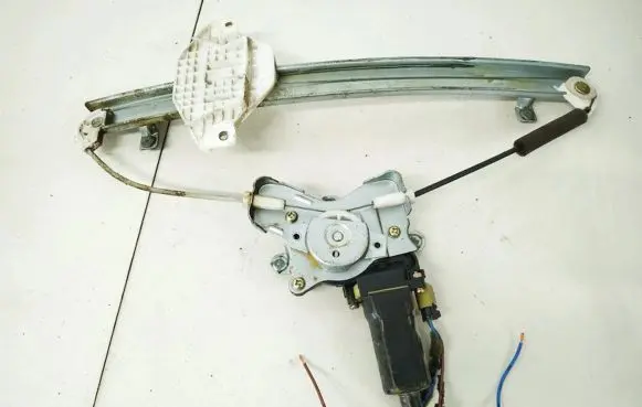 Hyundai Sonata Sliding door window regulator with motor