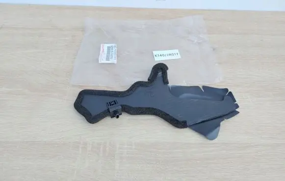 Toyota Verso Engine compartment rubber 5581552050OE