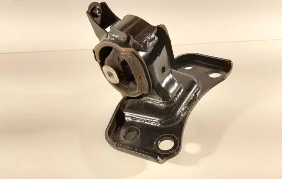 Toyota Auris E180 Gearbox mount AVA3273
