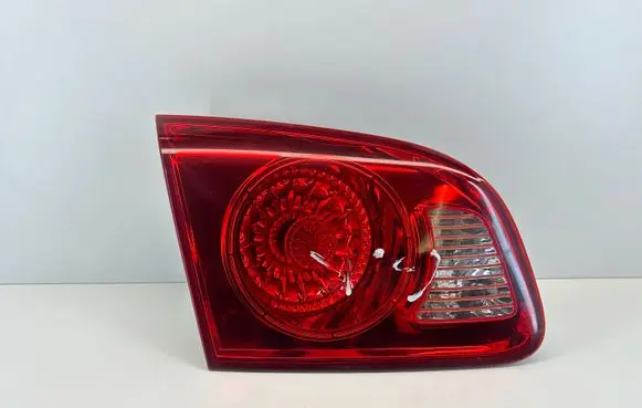 Tailgate rear/tail lights