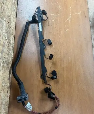 BMW 3 E92 E93 Fuel injector wires 7560707 7808233