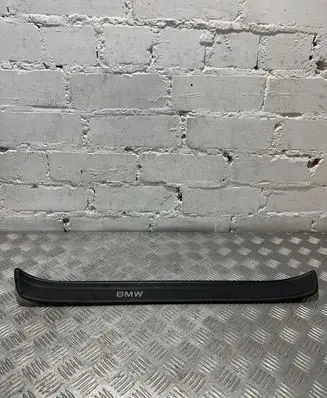 BMW 3 E90 E91 Side skirt front trim 7060279