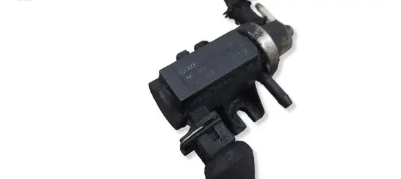 Audi A4 S4 B5 8D Turbo solenoid valve 1H0906627A