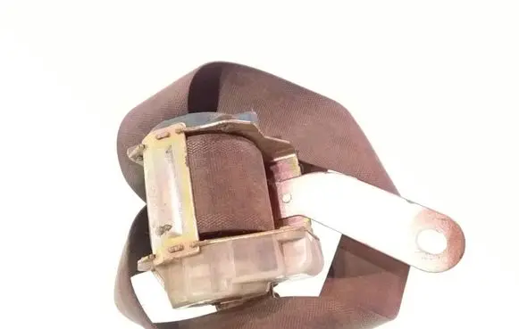 Hyundai Elantra Rear seatbelt E11040767 W0224A