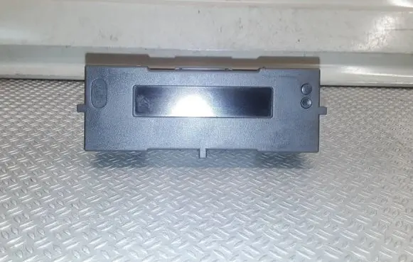 Renault Clio III Screen/display/small screen 8200307273A