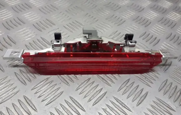Toyota Corolla E120 E130 Third/center stoplight