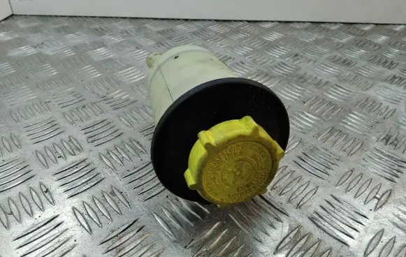 Land Rover Range Rover Sport L494 Brake fluid reservoir YC153R700 5H327H496