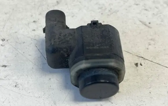 Audi A4 S4 B8 8K Rear parking sensor holder (PDC) 1S0919275A