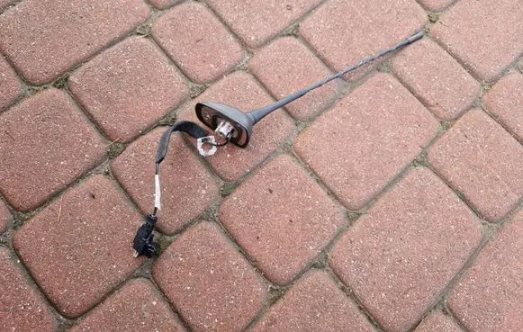 Opel Astra K Aerial GPS antenna 39240638