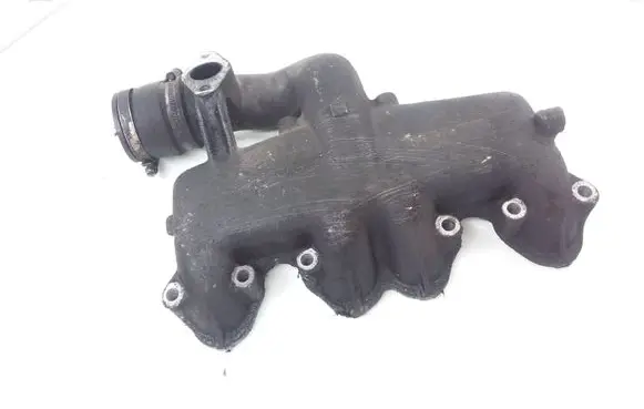 Volkswagen PASSAT B5 Intake manifold 028129713K