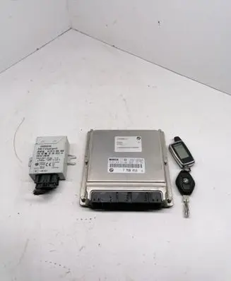 BMW 5 E39 Engine ECU kit and lock set 7788016