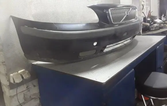 Volvo V70 Front bumper