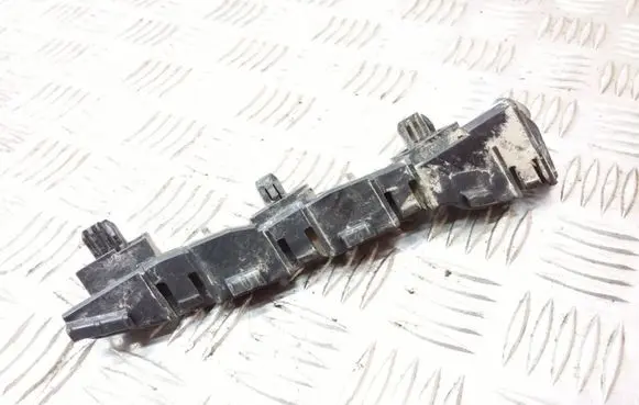 Subaru XV Front bumper mounting bracket