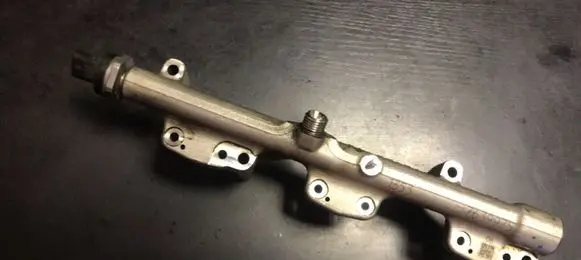 Mini One - Cooper F56 F55 Fuel main line pipe 7639975
