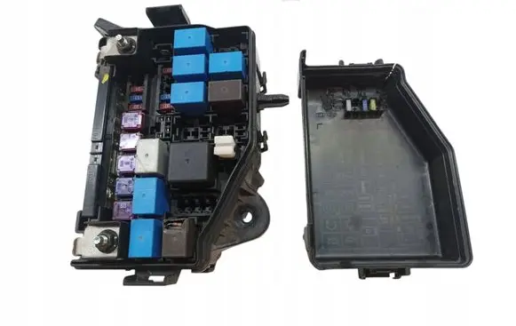KIA Rio Fuse box set 91200-4Y071