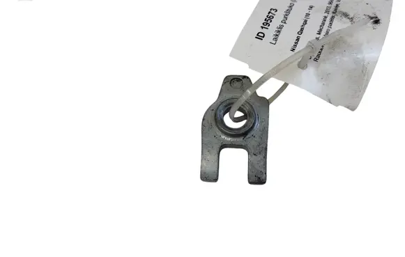 Nissan Qashqai Fuel Injector clamp holder